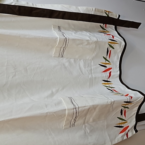 Tag Set of 3 pieces Apron and Potholder And Oven Mitt - Picture 3 of 3